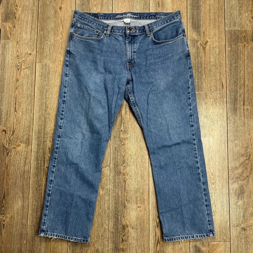 Eddie Bauer Mens Straight Fit Jeans Size 40x30 Blue Medium Wash Denim Pants